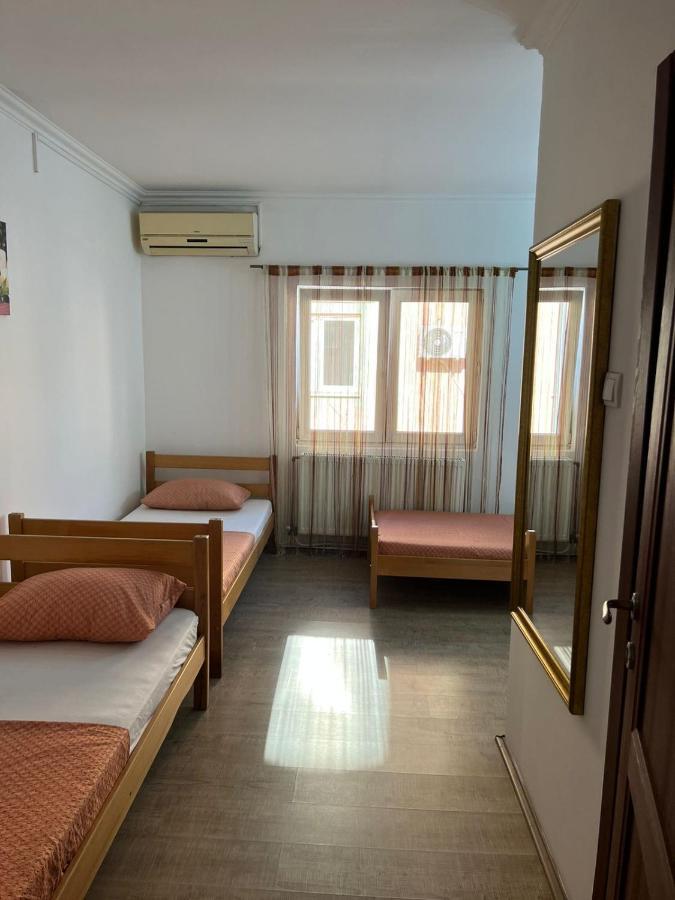 Motel Smek à Belgrade Extérieur photo