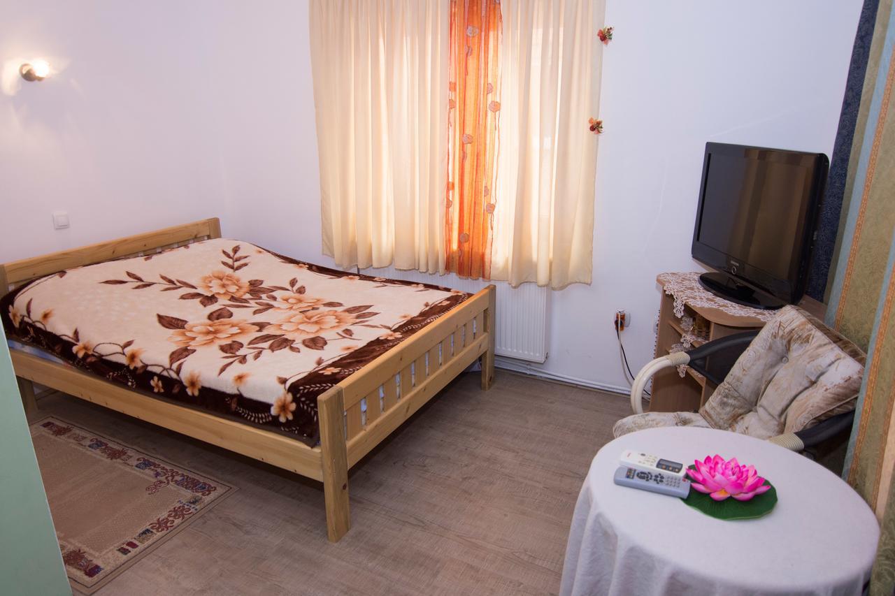 Motel Smek à Belgrade Extérieur photo