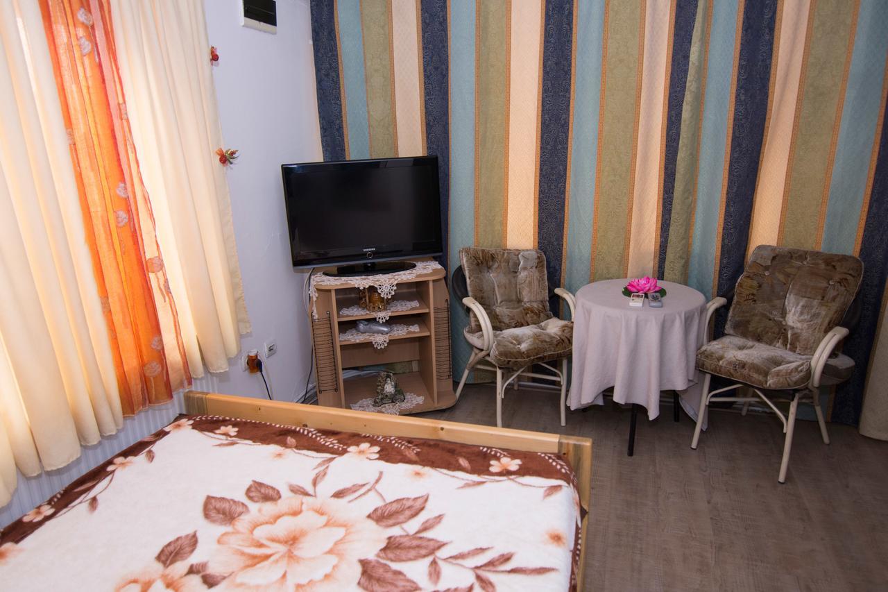 Motel Smek à Belgrade Extérieur photo